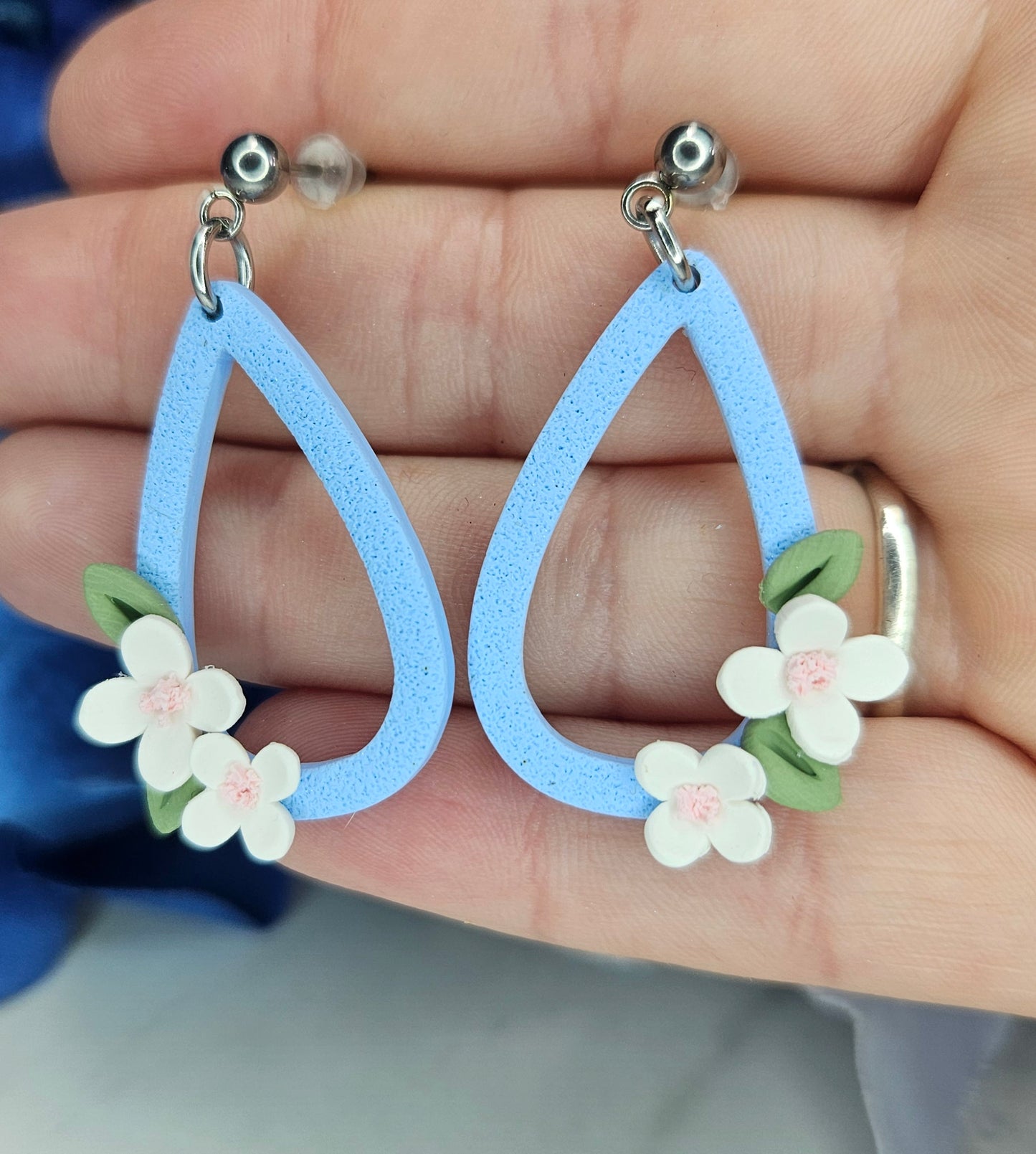 Dainty Summer Blossom Teardrop Earrings – Blue Pastel Floral Dangles