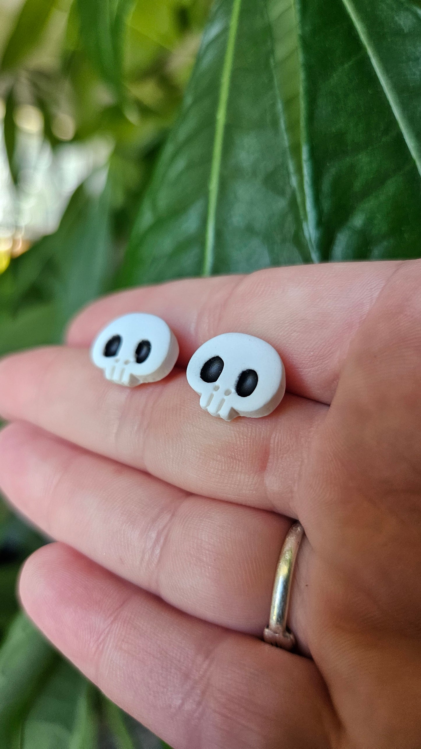 Spooky season studs