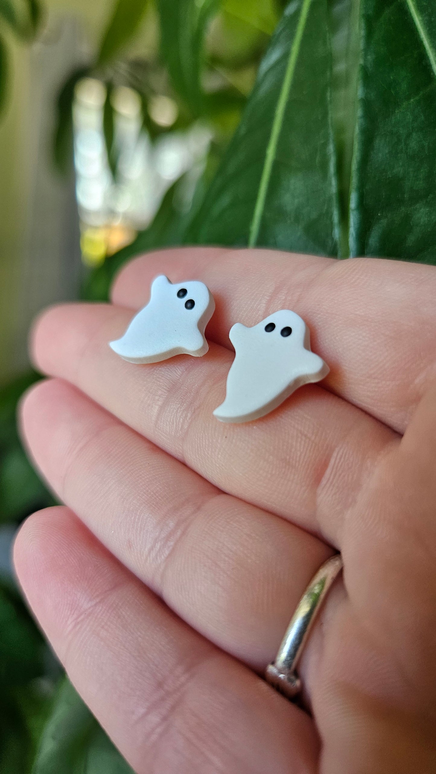 Spooky season studs